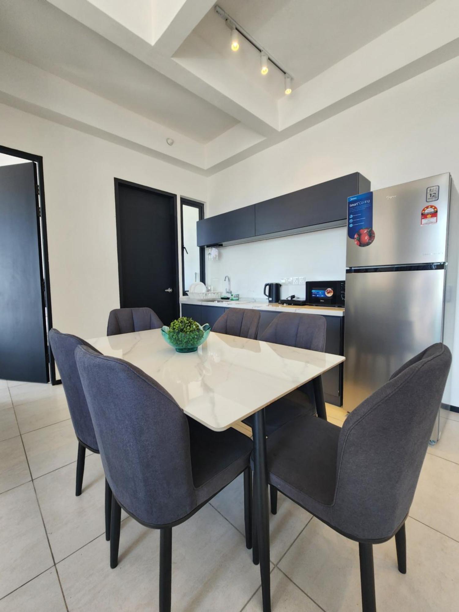 Executive Premium Urban - * Jelutong